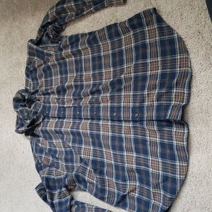 G.H. Bass size xl flannel button down shirt